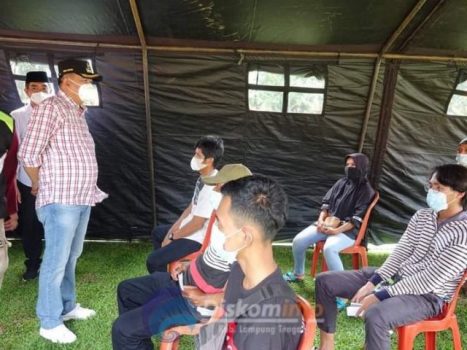 Program Satu Juta Vaksin, Bupati Musa Ahmad Tinjau Vaksinasi di Polres