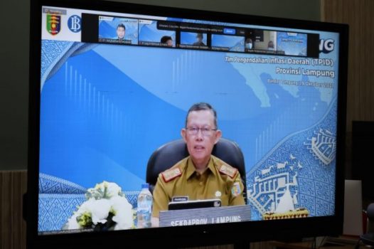 Sekdaprov Lampung Buka Capacity Building Penyusunan dan Evaluasi Laporan TPID 