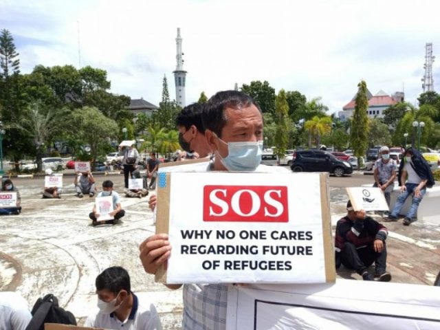 Bertahun-tahun Nasib Tak Jelas, Imigran Afghanistan di Batam Protes UNHCR