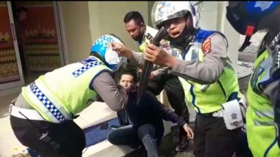 Bawa Sabu, Dua Pemuda asal Lamtim Dicokok Polisi di Kotabumi