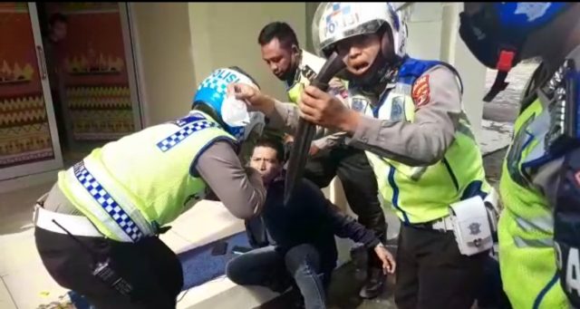 Bawa Sabu, Dua Pemuda asal Lamtim Dicokok Polisi di Kotabumi