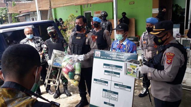 Densus 88 Antiteror Polri Amankan Ratusan Kotak Amal LAZ BM ABA di Pringsewu