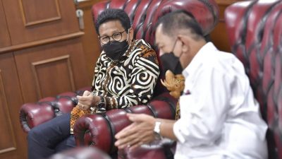 Menteri Desa PDTT Minta Bupati Pesisir Selatan Jaga Kerukunan Warga Transmigran