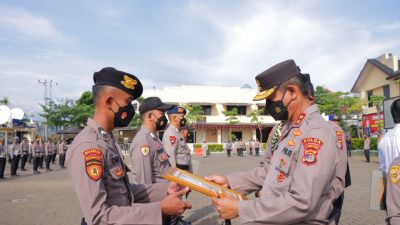 Dinilai Berprestasi, 149 Anggota Polri di Lampung Diganjar Penghargaan