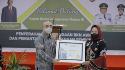 Tulangbawang Raih Penghargaan BKN 2021