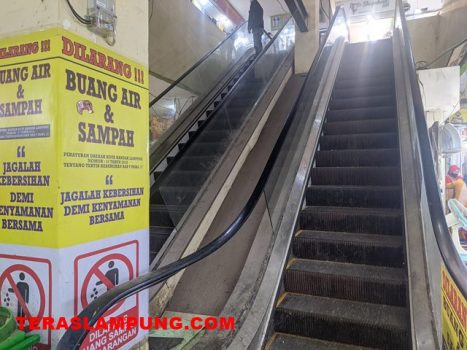 Pedagang di Jl. Bukit Tinggi yang Mau Pindah ke Lantai 2 Pasar Bambu Kuning Dapat Sewa Gratis Tiga Bulan