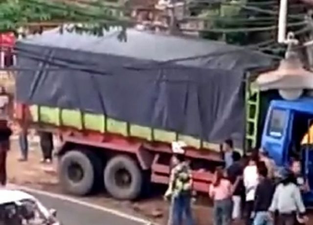 Truk Batubara Tabrak Mobil dan Sepeda Motor, Empat Orang Tewas