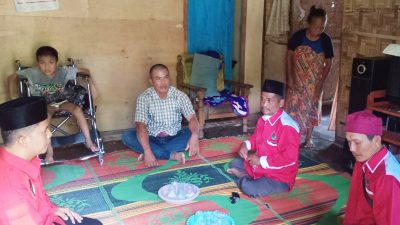 Memaknai Maulid Nabi, Bamusi PDI-P Lamsel Berikan Bantuan Khitan Gratis dan Kursi Roda