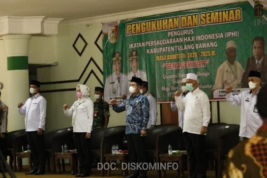 Hadiri Pengukuhan Pengurus IPHI Tulangbawang, Ini Harapan Bupati Winarti