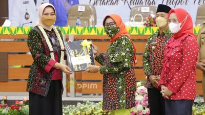 Ketua PKK Lampung Minta Kader PKK Pringsewu Jadi Pelopor Perubahan Masyarakat