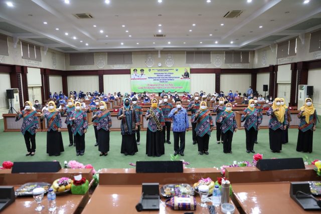 Riana Sari Arinal Kukuhkan Tim Literasi Provinsi Lampung