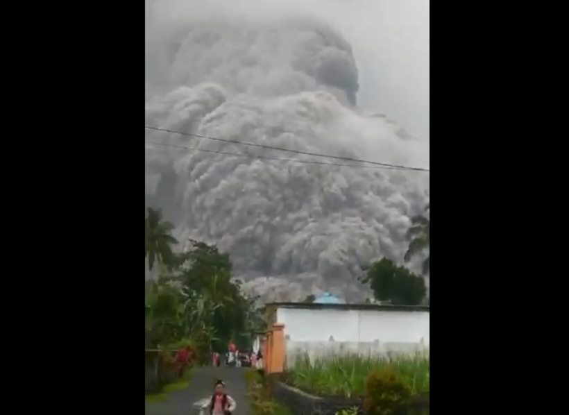 BNPB Merilis 13 Orang Meninggal karena Erupsi Gunung Semeru