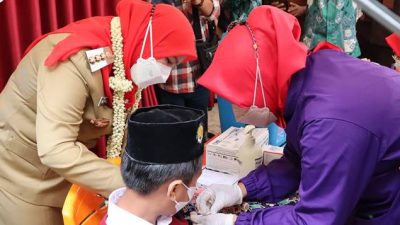 Vaksinasi Anak 6-11 Dimulai di Bandarlampung, Ini Pesan Eva Dwiana