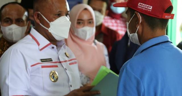 Serahkan 1.895 Sertifikat Tanah, Ini Pesan Bupati Lamsel