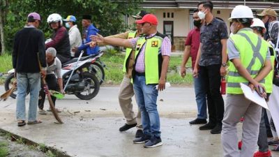 Bupati Nanang Ermanto Tinjau Pembangunan Jalan Desa di Kecamatan Palas