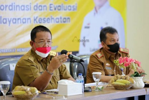 Gubernur  Lampung Minta Para Dokter dan Tenaga Kesehatan RSUDAM Beri Pelayanan Optimal kepada Masyarakat