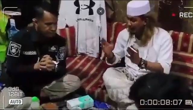 Viral Video Polisi Mengangguk-angguk Saat Diceramahi Habib Bahar Bin Smith
