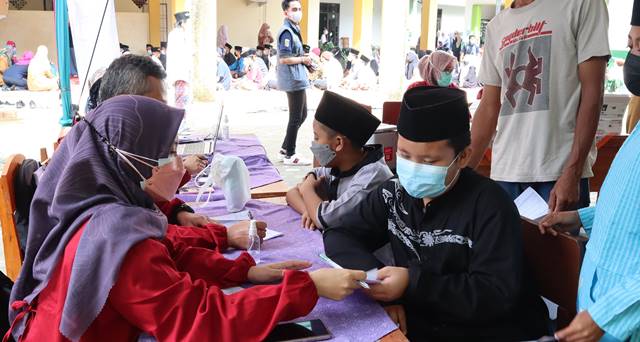 Walikota Bandarlampung Tinjau Vaksinasi di Ponpes Al-Hikmah