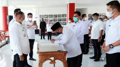 Komitmen Anti Korupsi, Seluruh Kepala OPD Pemkab Lampung Selatan Tandatangani Pakta Integritas