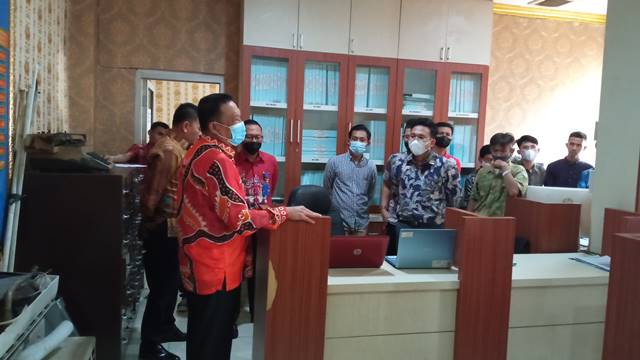 Hanya 50 Persen Pegawai di Bagian Sekda Lampura yang Hadir