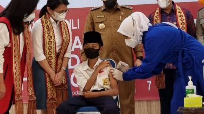 Pasar Modal Indonesia Bantu 341 Dosis Vaksin di Sumatera