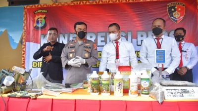 Polda Lampung Sita 1,7 Ton Pupuk Ilegal di Pringsewu