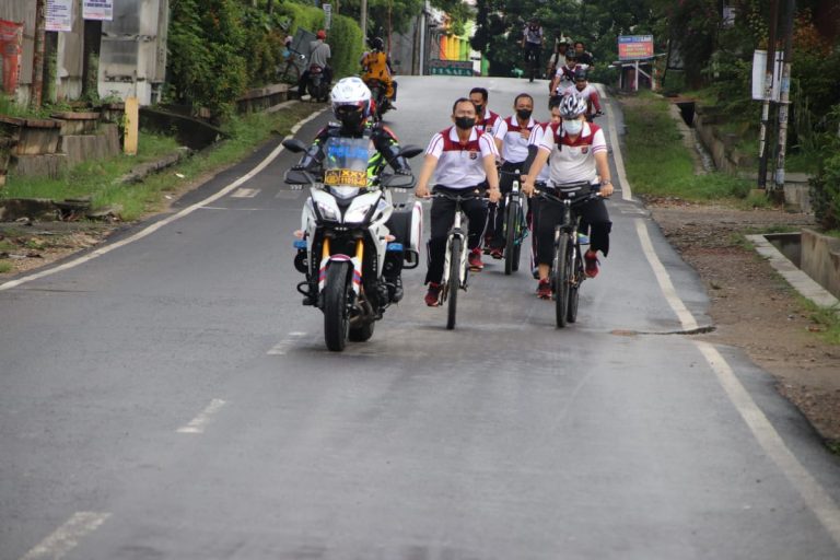 Kapolres dan Kajari Pringsewu Tinjau Vaksinasi di MI Yasmida