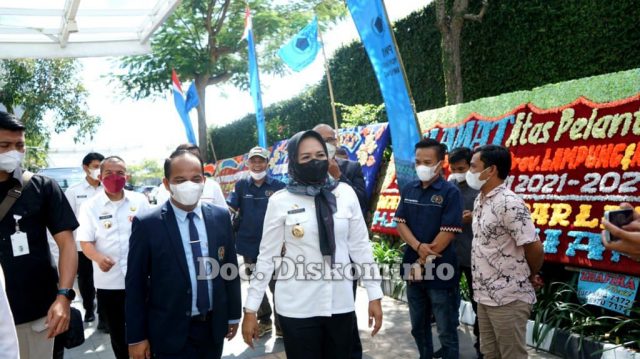 Bupati Winarti Hadiri Pelantikan Pengurus PWI Lampung