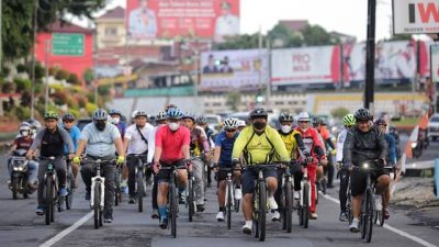 Gubernur Arinal dan Para Pejabat Pemprov Lampung Bersepeda Santai