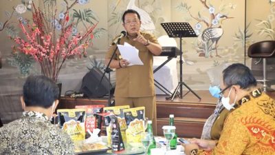 Gubernur Lampung Minta Produsen Pakan Ikan Evaluasi Harga dan Manfaatkan Bahan Baku Lokal