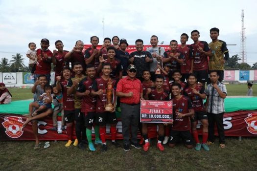 Bupati Lamsel Tutup Turnamen Sepak Bola H. Nanang Ermanto CUP I Tahun 2022