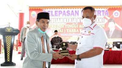 Lepas 58 Mahasiswa KKN STAI Yasba, Ini Harapan Bupati Lampung Selatan