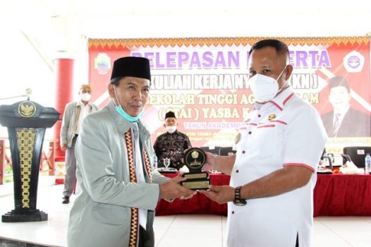 Lepas 58 Mahasiswa KKN STAI Yasba, Ini Harapan Bupati Lampung Selatan