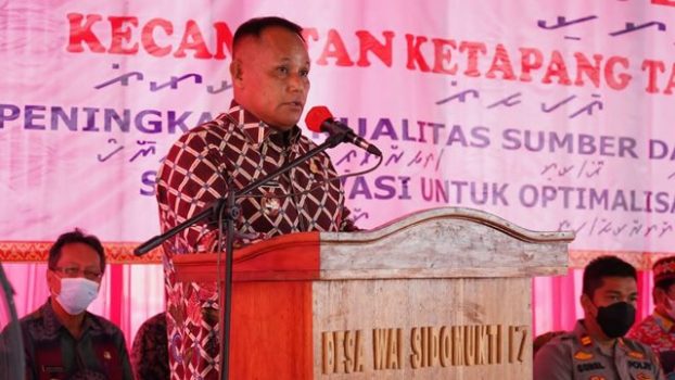 Gelontorkan Anggaran Pembangunan Rp26 Miliar untuk Kecamatan Ketapang, Ini Pesan Bupati Lamsel untuk Para Kades