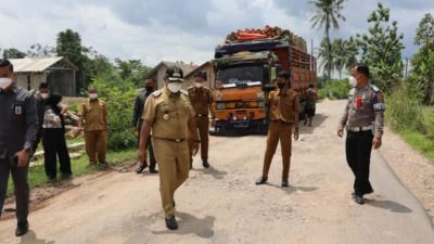 Bupati Nanang Ermanto Tegur Sopir Truk Tronton yang Gunakan Jalan Warga