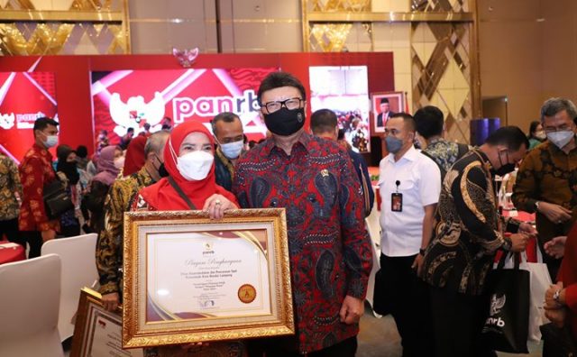Pemkot Bandarlampung Peroleh Penghargaan dari Kemenpan RB