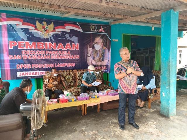 Yozi Rizal Sosialisasikan Ideologi Pancasila dan Wawasan Kebangsaan di Desa Papan Asri
