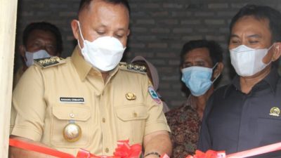 Bupati Lampung Selatan Kunjungi Hasil Bedah Rumah di Desa Sukaratu