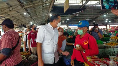 Cek Minyak Goreng, Mendag Kunjungi Pasar Tradisional di Lampung