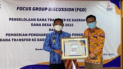 Pemkab Lampura Raih Penghargaan Terbaik Pertama Kinerja Pengelolaan Dana Desa 2022