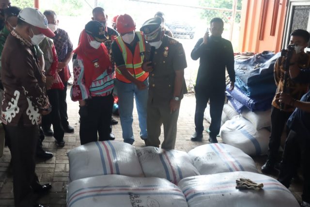 Walikota Eva Dwiana Tertarik Program Kota Cilegon Ubah Sampah Jadi BBJP 