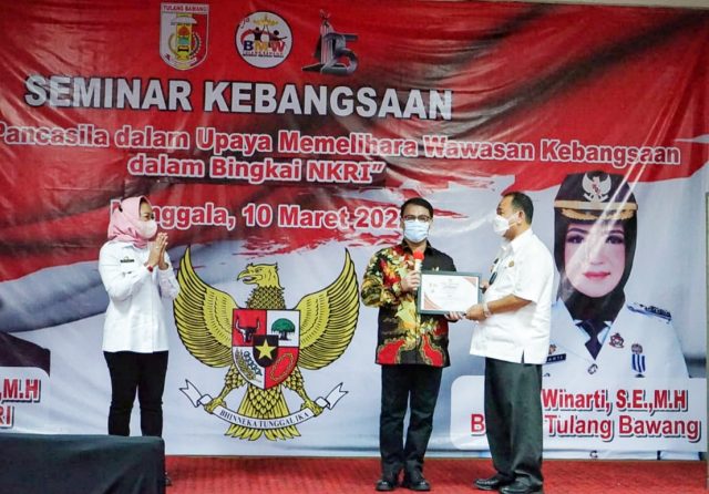 Wakil Ketua MPR RI Isi Seminar Kebangsaan di Kabupaten Tulangbawang