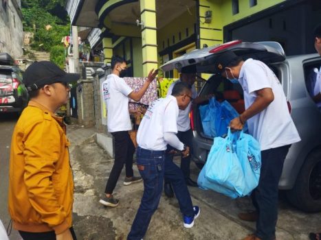 Baksos Ramadan, ETOS Indonesia Sambangi Warga Kaliawi Bandarlampung