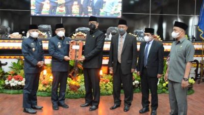 DPRD Metro Sampaikan Rekomendasi LKPJ Walikota Metro 2021