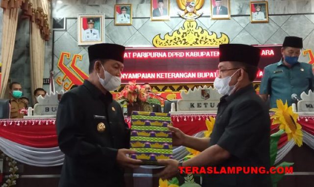 Bupati Lampung Utara Sampaikan LKPj 2021