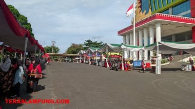 Sepi Pembeli, Pedagang Takjil di Halaman Pemkot Bandarlampung Mengeluh