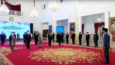 Presiden Jokowi Lantik Anggota KPU dan Bawaslu 2022-2027