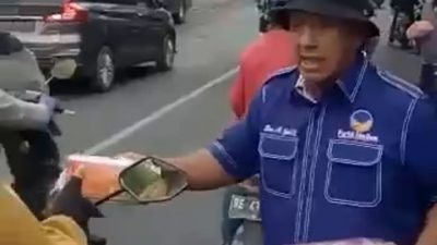 Bagikan Takjil Gratis, Nasdem Lampung Gandeng UMKM