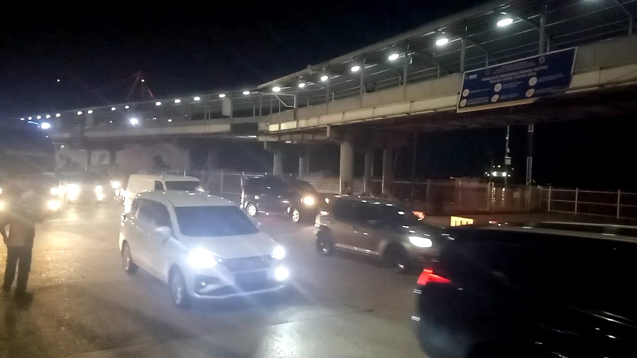 Semalam, 111.214 Penumpang dan 24.720 Kendaraan Arus Balik Lebaran Menyeberang ke Pelabuhan Merak