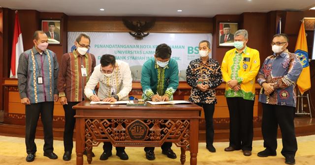 Unila Tanda Tangani MoU dengan Bank Syariah Indonesia